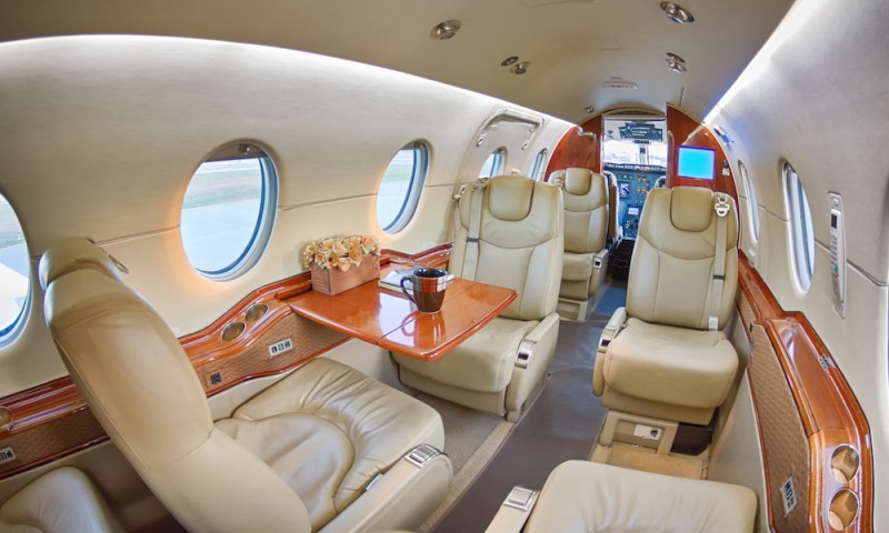 Beechjet 400A cabin for Martha's Vineyard charter
