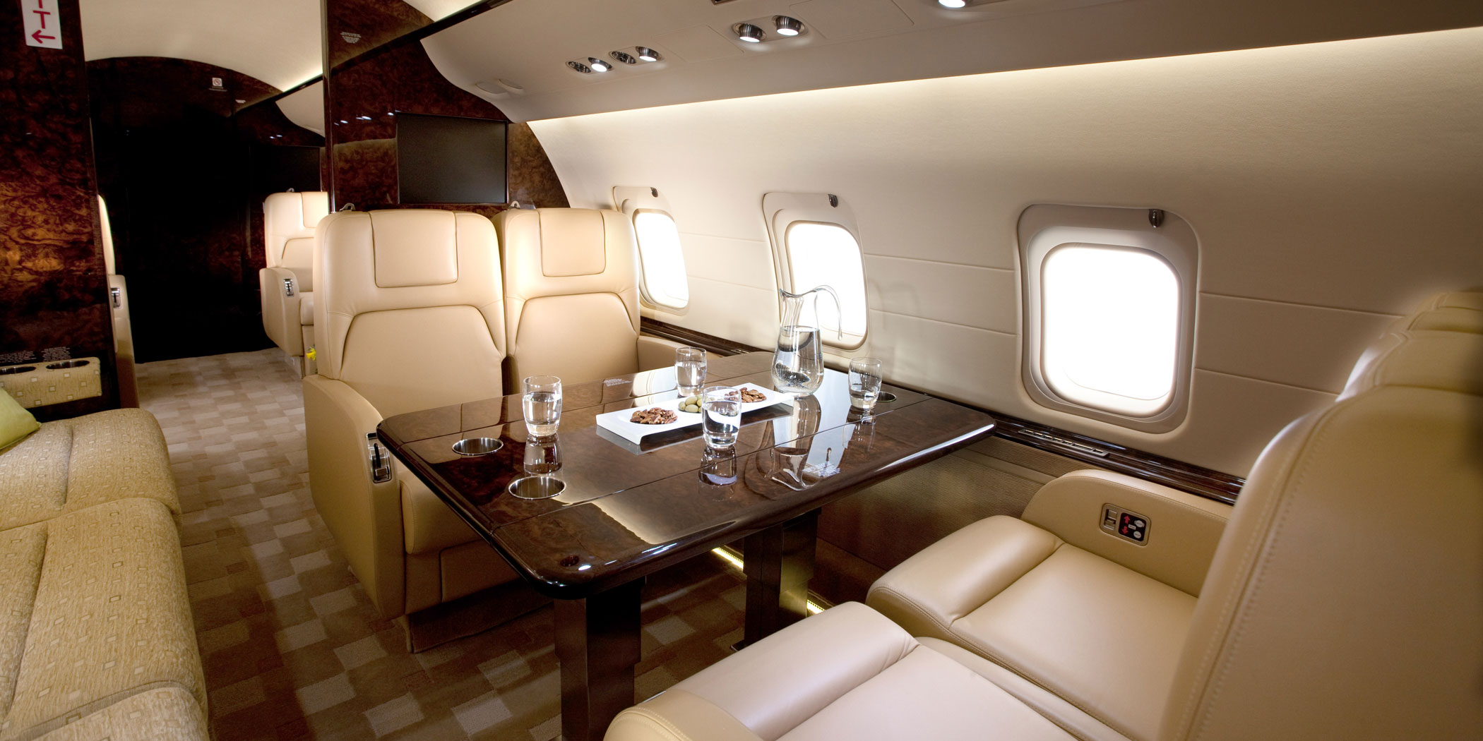 Challenger 850 cabin for Martha's Vineyard charter