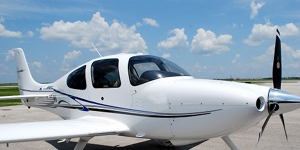 Cirrus SR-22 piston for Martha's Vineyard charter